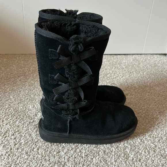 LIKE NEW Koolaburra by UGG Black Boots - Picture 2 of 9